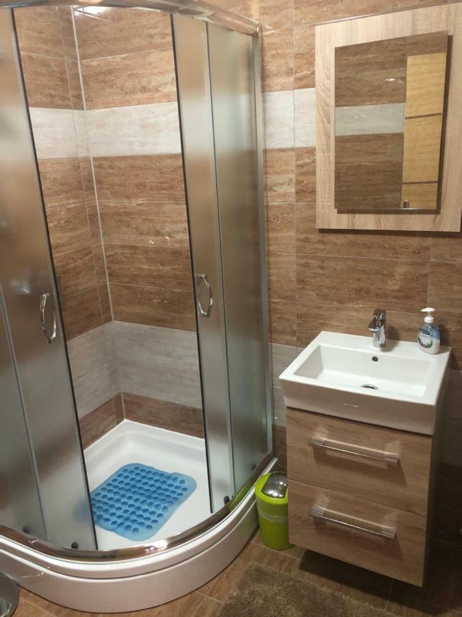 Apartment & Rooms Thomas コレニツァ エクステリア 写真